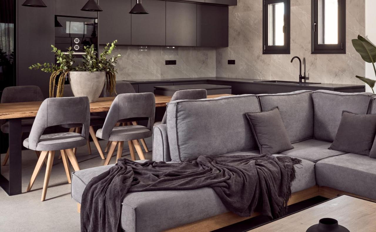 Noema Villa - Stylish Villa With Scenic Serenity, By Zantewize Sarakinadhon Экстерьер фото