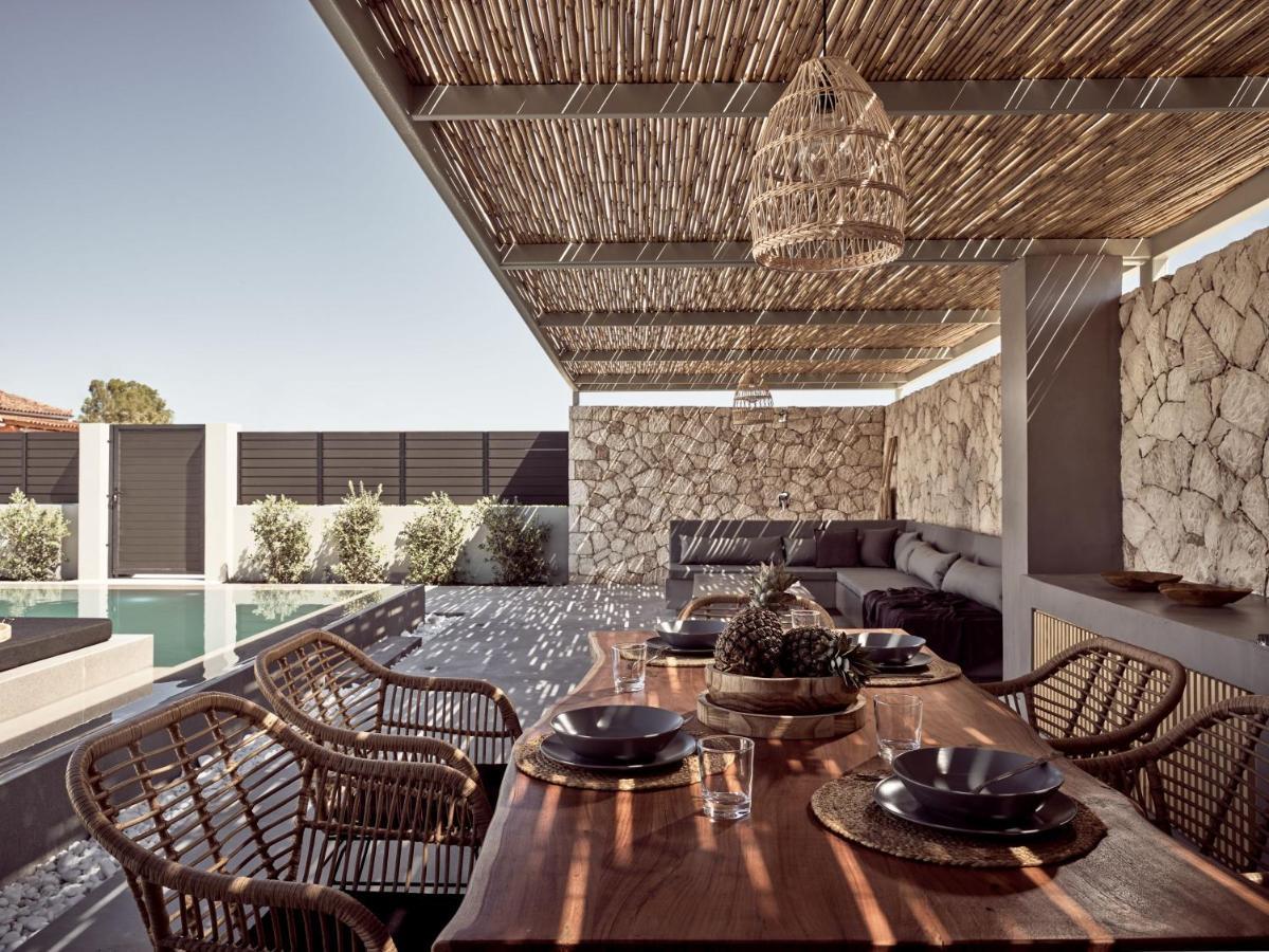 Noema Villa - Stylish Villa With Scenic Serenity, By Zantewize Sarakinadhon Экстерьер фото